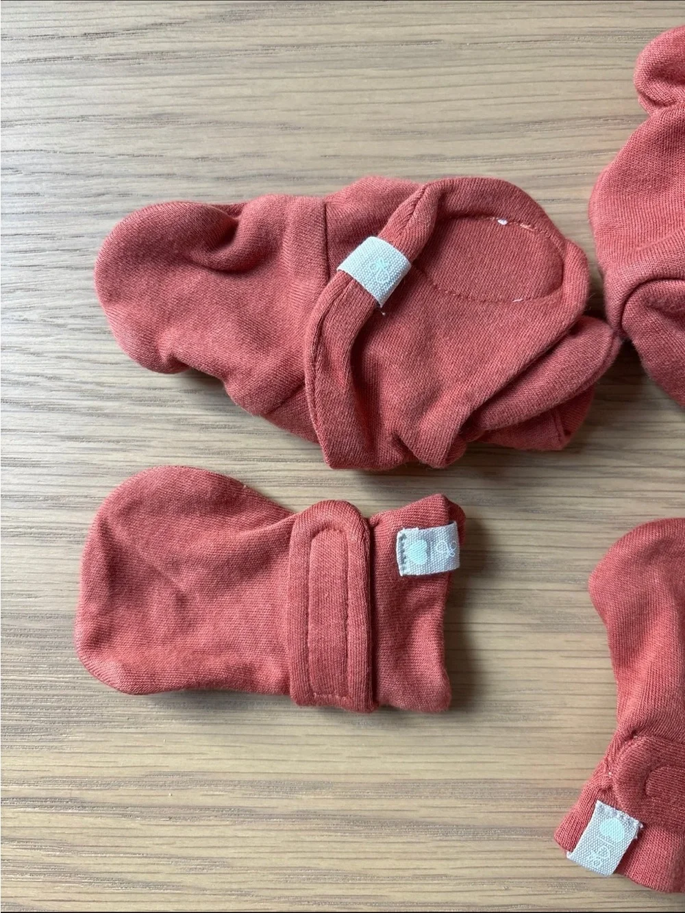 Goumi Stay on Mitts and Boots *Burnt Orange*